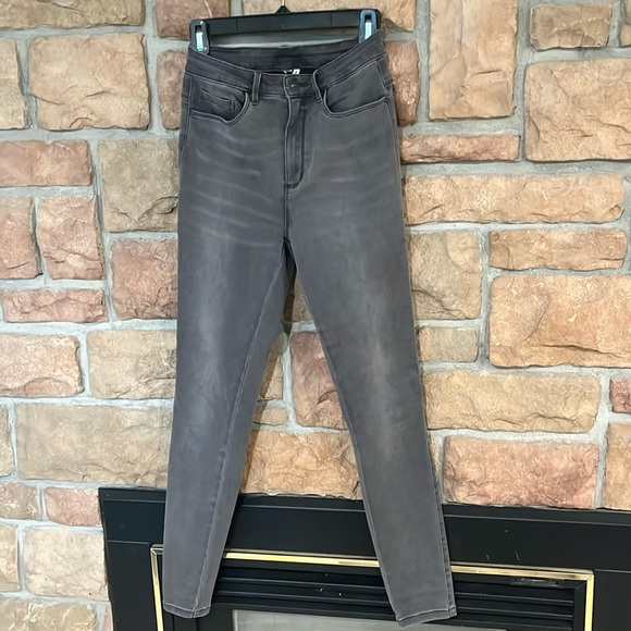 Women’s jeans - Picture 1 of 9